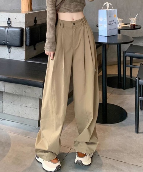SallyLunn(サリーラン)の「ハイウエストタックワイドカーゴパンツ(カーゴパンツ・レディース・アイボリー/カーキ/ブラウン・LARGE/MEDIUM)」の9枚目の写真