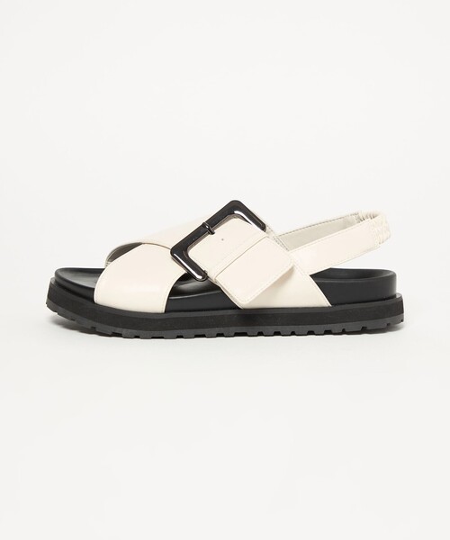 BEAUTY&YOUTH UNITED ARROWS(ビューティーアンドユースユナイテッドアローズ)の「ビッグバックル クロスストラップ サンダル(サンダル・レディース・ブラック/オフホワイト・38/37/36)」の11枚目の写真