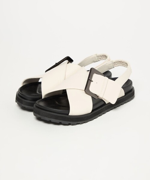 BEAUTY&YOUTH UNITED ARROWS(ビューティーアンドユースユナイテッドアローズ)の「ビッグバックル クロスストラップ サンダル(サンダル・レディース・ブラック/オフホワイト・38/37/36)」の12枚目の写真