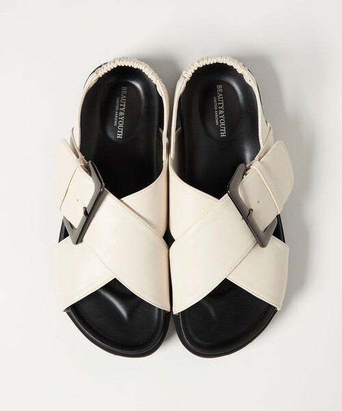 BEAUTY&YOUTH UNITED ARROWS(ビューティーアンドユースユナイテッドアローズ)の「ビッグバックル クロスストラップ サンダル(サンダル・レディース・ブラック/オフホワイト・38/37/36)」の13枚目の写真