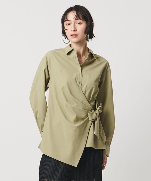 UNITED ARROWS（ユナイテッドアローズ）の「ドレープ ギャザー シャツ ‐ウォッシャブル‐（シャツ/ブラウス・レディース・オフホワイト/ブラック/オリーブ・FREE）」の3枚目の写真