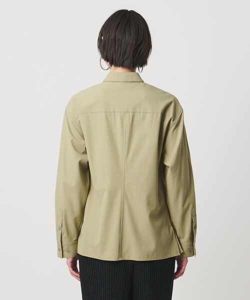 UNITED ARROWS（ユナイテッドアローズ）の「ドレープ ギャザー シャツ ‐ウォッシャブル‐（シャツ/ブラウス・レディース・オフホワイト/ブラック/オリーブ・FREE）」の12枚目の写真