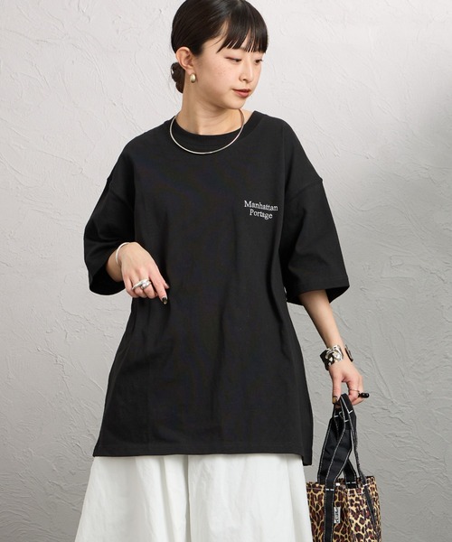 Manhattan Portage（マンハッタンポーテージ）の「[MANHATTAN PORTAGE/マンハッタンポーテージ] 別注 バックフォトプリントTシャツ（Tシャツ/カットソー・レディース・ブラック/ピンク/ライトグレー・XL/L/M/S）」の9枚目の写真