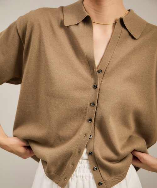 SALON adam et rope'（サロン アダム エ ロペ）の「【WEB限定】ドライタッチスキッパーニットカーディガン / 洗える（カーディガン/ボレロ・レディース・グレー系その他/ブラウン/ネイビー・FREE）」の2枚目の写真