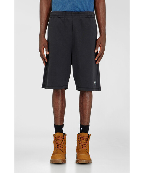 DIESEL(ディーゼル)の「メンズ スウェットショートパンツ P-MARSHY-IOD(その他パンツ・メンズ・ブラック・LARGE/SMALL/MEDIUM/X-LARGE/X-SMALL/XX-LARGE)」の8枚目の写真