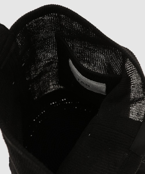 TAN(タン)の「HAND-SHAPED BUCKET BAG(ハンドバッグ・レディース・ブラック・FREE)」の7枚目の写真