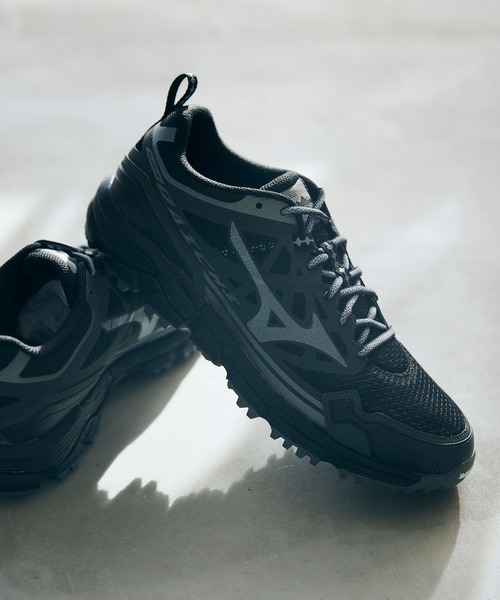 MIZUNO(ミズノ )の「MIZUNO ミズノ WAVE DAICHI LS ウェーブ ダイチ エルエス D1GA260101(スニーカー・メンズ・ブラック×シルバー・27.0cm/27.5cm/26.5cm/28.0cm/26.0cm)」の3枚目の写真