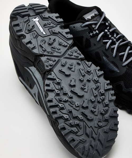 MIZUNO(ミズノ )の「MIZUNO ミズノ WAVE DAICHI LS ウェーブ ダイチ エルエス D1GA260101(スニーカー・メンズ・ブラック×シルバー・27.0cm/27.5cm/26.5cm/28.0cm/26.0cm)」の13枚目の写真