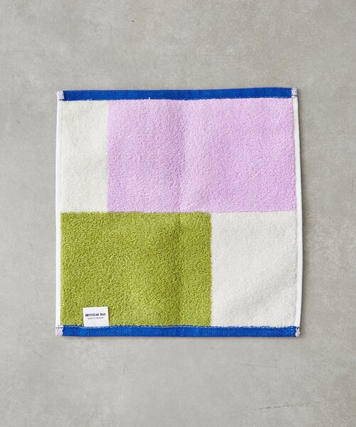 BIRTHDAY BAR（バースデイバー）の「パターンタオルハンカチ　格子/ランダム（ハンカチ/ハンドタオル・レディース・オレンジ/パープル・0）」の3枚目の写真