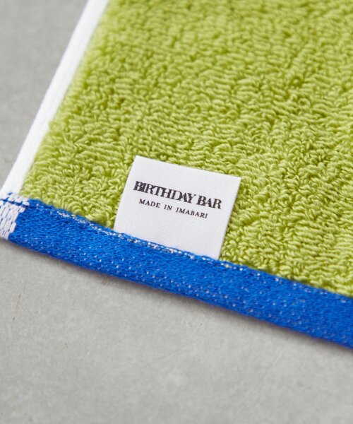 BIRTHDAY BAR（バースデイバー）の「パターンタオルハンカチ　格子/ランダム（ハンカチ/ハンドタオル・レディース・オレンジ/パープル・0）」の4枚目の写真