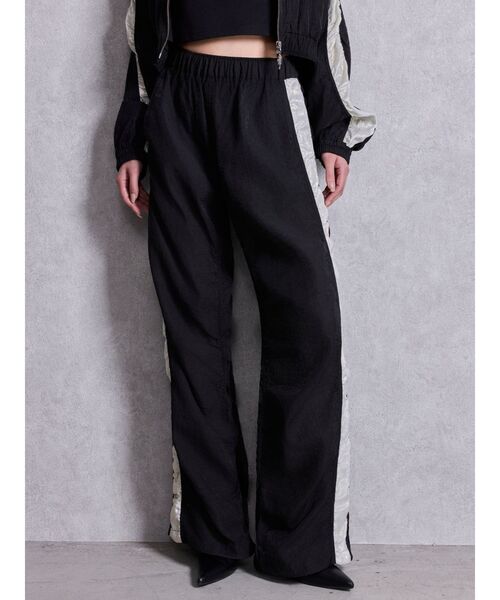 GYDA（ジェイダ）の「sacred edge cross shinyギャザーパンツ（その他パンツ・レディース・アイボリー/パープル/ブラック・FREE）」の2枚目の写真