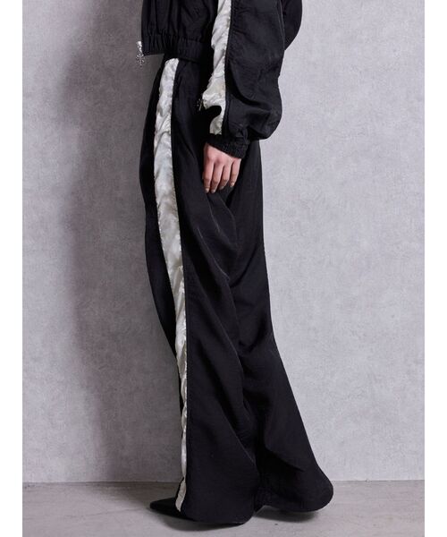 GYDA（ジェイダ）の「sacred edge cross shinyギャザーパンツ（その他パンツ・レディース・アイボリー/パープル/ブラック・FREE）」の13枚目の写真