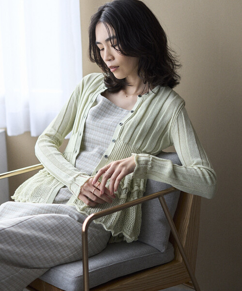 Firsthand（ファーストハンド）の「Firsthand/ファーストハンド ジャパンメイド ホールガーメント ペプラム カーディガン（カーディガン/ボレロ・レディース・ブラック/ブルーグリーン/ラベンダー・FREE）」の4枚目の写真