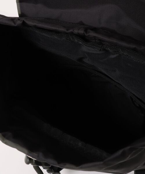 TOPO DESIGNS（トポデザインズ）の「【TOPO DESIGNS】ROVER PACK MINI（バックパック/リュック・レディース・ブラック/ブラウン系/ブラック系1/アイボリー・ONE SIZE）」の8枚目の写真