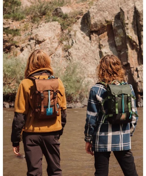 TOPO DESIGNS（トポデザインズ）の「【TOPO DESIGNS】ROVER PACK MINI（バックパック/リュック・レディース・ブラック/ブラウン系/ブラック系1/アイボリー・ONE SIZE）」の12枚目の写真