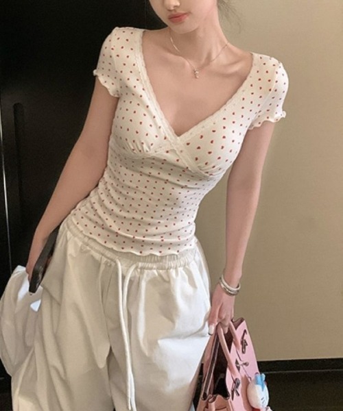 Ritzy(リッツィー)の「ハート V ネック フィットトップス(Tシャツ/カットソー・レディース・ホワイト・M)」の9枚目の写真