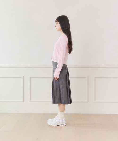 FCMM（エフシーエムエム）の「【日本限定】COLOR BUTTON CARDIGAN / カラーボタンカーディガン（カーディガン/ボレロ・レディース・ネイビー/イエロー/ライトピンク・SMALL/MEDIUM）」の12枚目の写真