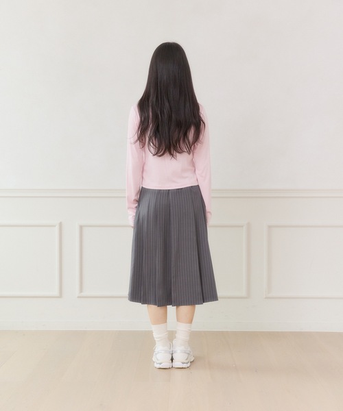 FCMM（エフシーエムエム）の「【日本限定】COLOR BUTTON CARDIGAN / カラーボタンカーディガン（カーディガン/ボレロ・レディース・ネイビー/イエロー/ライトピンク・SMALL/MEDIUM）」の11枚目の写真