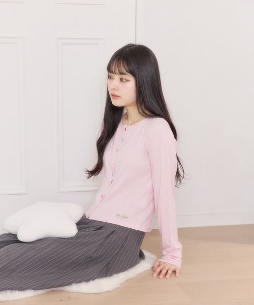 FCMM（エフシーエムエム）の「【日本限定】COLOR BUTTON CARDIGAN / カラーボタンカーディガン（カーディガン/ボレロ・レディース・ネイビー/イエロー/ライトピンク・SMALL/MEDIUM）」の17枚目の写真