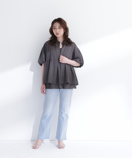 NATURAL BEAUTY BASIC(ナチュラルビューティーベーシック)の「キャミレイヤードシャツ(シャツ/ブラウス・レディース・オレンジ系その他/チャコールグレー/ベージュ・フリ-)」の4枚目の写真