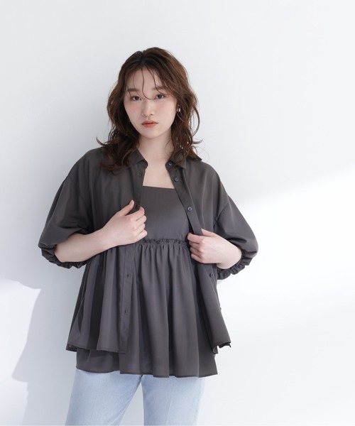 NATURAL BEAUTY BASIC(ナチュラルビューティーベーシック)の「キャミレイヤードシャツ(シャツ/ブラウス・レディース・オレンジ系その他/チャコールグレー/ベージュ・フリ-)」の7枚目の写真