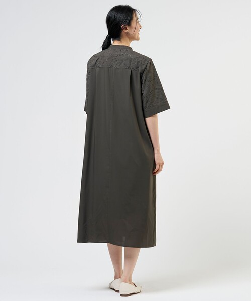 J.PRESS(ジェイプレス)の「【WEB限定カラーあり】エンブロイダリー シャツ ワンピース(シャツワンピース・レディース・ダークブラウン系/ネイビー系/サックスブルー系・9/11)」の10枚目の写真