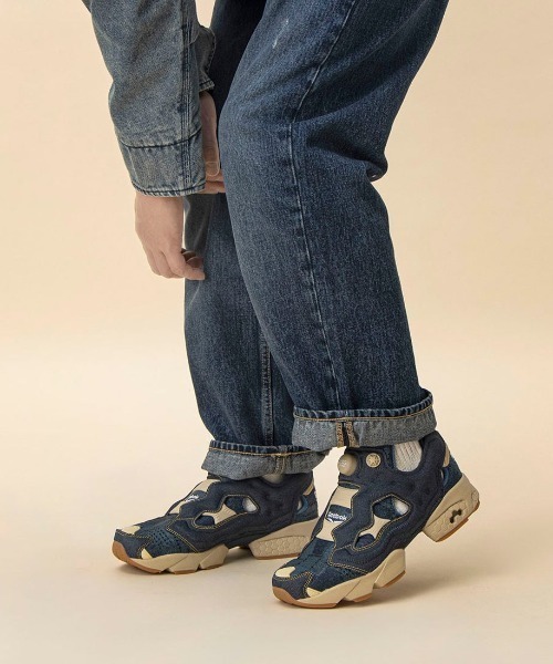 Reebok(リーボック)の「インスタポンプ フューリー 94 / INSTAPUMP FURY 94(スニーカー・メンズ・ライトグリーン/ブルー/ブラック・26.0cm/25.5cm/25.0cm/24.0cm/24.5cm/23.5cm/23.0cm/31cm/30.0cm/29.0cm/28.5cm/28.0cm/27.5cm/27.0cm/26.5cm/22.0cm)」の5枚目の写真
