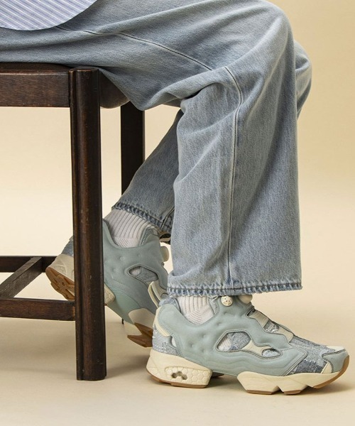 Reebok(リーボック)の「インスタポンプ フューリー 94 / INSTAPUMP FURY 94(スニーカー・メンズ・ライトグリーン/ブルー/ブラック・26.0cm/25.5cm/25.0cm/24.0cm/24.5cm/23.5cm/23.0cm/31cm/30.0cm/29.0cm/28.5cm/28.0cm/27.5cm/27.0cm/26.5cm/22.0cm)」の16枚目の写真