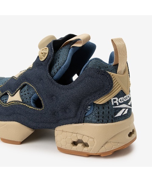 Reebok(リーボック)の「インスタポンプ フューリー 94 / INSTAPUMP FURY 94(スニーカー・メンズ・ライトグリーン/ブルー/ブラック・26.0cm/25.5cm/25.0cm/24.0cm/24.5cm/23.5cm/23.0cm/31cm/30.0cm/29.0cm/28.5cm/28.0cm/27.5cm/27.0cm/26.5cm/22.0cm)」の12枚目の写真