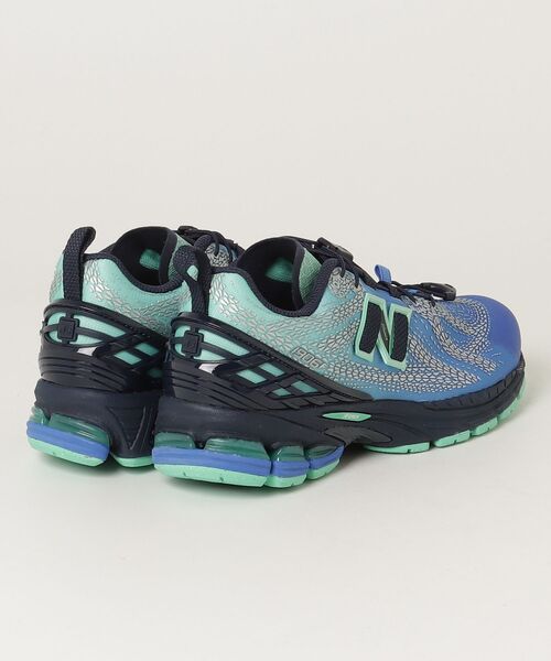 NEW BALANCE(ニューバランス)の「1906F(スニーカー・メンズ・ブルー・30.0cm/29.0cm/28.5cm/28.0cm/27.5cm/27.0cm/26.5cm/26.0cm/25.5cm/25.0cm/24.5cm/24.0cm/23.5cm/23.0cm/22.5cm/22.0cm)」の4枚目の写真