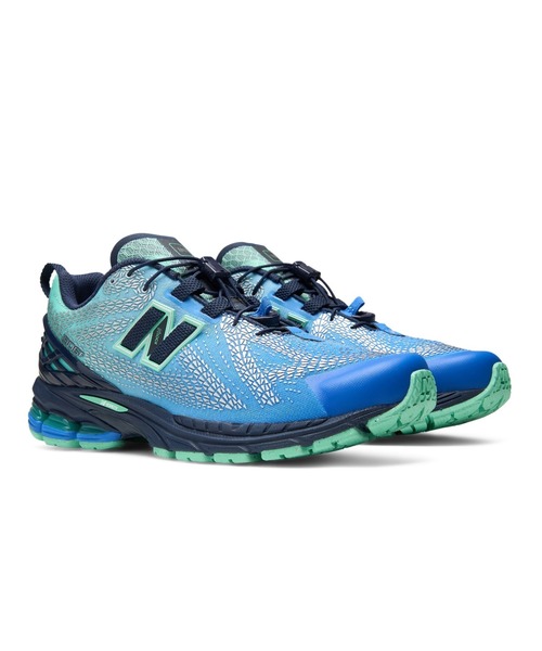 NEW BALANCE(ニューバランス)の「1906F(スニーカー・メンズ・ブルー・30.0cm/29.0cm/28.5cm/28.0cm/27.5cm/27.0cm/26.5cm/26.0cm/25.5cm/25.0cm/24.5cm/24.0cm/23.5cm/23.0cm/22.5cm/22.0cm)」の2枚目の写真