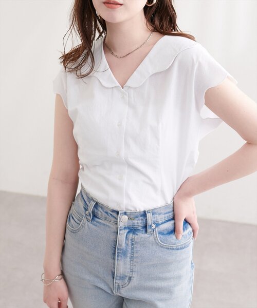 natural couture（ナチュラルクチュール）の「ゆるスカラップレトロブラウス（シャツ/ブラウス・レディース・ブルー/オフホワイト/ブラック/ドット/チェック・FREE）」の2枚目の写真