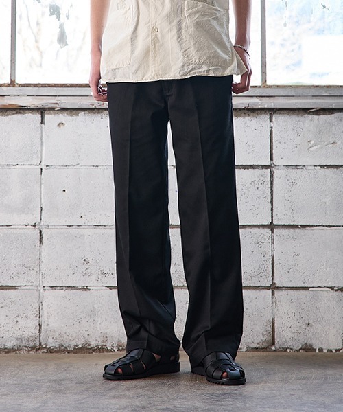 Dickies（ディッキーズ）の「Dickies / ディッキーズ：別注 MIDDLE RISE T/C WORK PANTS：ONLYARK-3-2603[AST]（その他パンツ・メンズ・ブラック/チャコールグレー・L/M）」の2枚目の写真