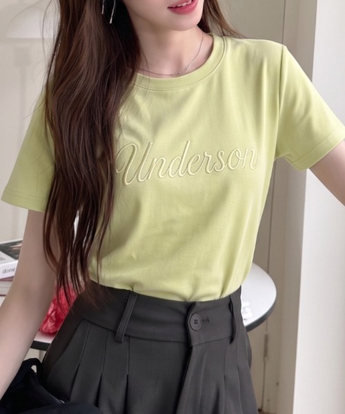Ada.(エイダ)の「筆記体 ロゴ ミニマル 刺繍 ショート丈 Tシャツ(Tシャツ/カットソー・レディース・ブルー/ライトグリーン/ライトグレー/ブラック/ホワイト・FREE)」の5枚目の写真
