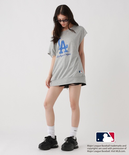 repipi armario(レピピ アルマリオ)の「【MLB】アイレットオフショルワンピース(ワンピース・キッズ・その他2/その他3/その他1・MEDIUM/LARGE)」の4枚目の写真