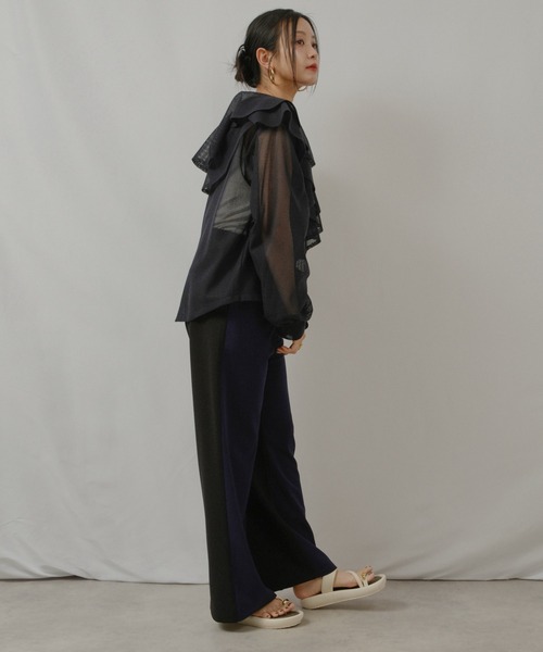 palm RICHE(ポームリシュ)の「メッシュフリルBL(シャツ/ブラウス・レディース・ブラック/オフホワイト/ネイビー・M)」の14枚目の写真