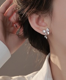 リボン×星デザインピアス