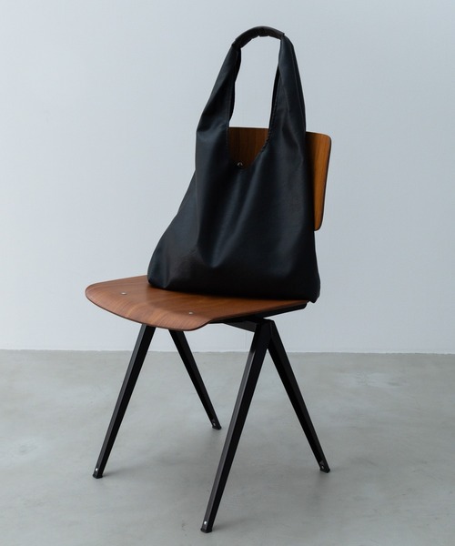 SINSS(シンス)の「One handle bag / ワンハンドルバッグ(トートバッグ・メンズ・ブラック/ダークブラウン・FREE)」の18枚目の写真