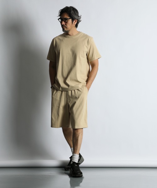 The DUFFER of ST.GEORGE(ザダファーオブセントジョージ)の「8oz HEAVY WEIGHT COTTON ROLL-UP SLEEVE TEE:セットアップ対応 ヘビーウェイト ロールアップTシャツ / 厚手Tシャツ / こなれ感 / レギュラーフィット(Tシャツ/カットソー・メンズ・オフホワイト/スミクロ/ベージュ/ネイビー・X-LARGE/LARGE/MEDIUM/SMALL)」の19枚目の写真