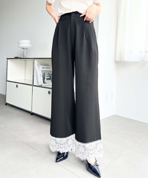 moment+(モーメントプラス)の「裾レースツータックセミワイドスラックスパンツ(その他パンツ・レディース・ネイビー/ホワイト系その他/ブラック/ブラック系その他/アイボリー/グレイッシュベージュ・M)」の3枚目の写真