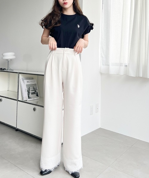 moment+(モーメントプラス)の「裾レースツータックセミワイドスラックスパンツ(その他パンツ・レディース・ネイビー/ホワイト系その他/ブラック/ブラック系その他/アイボリー/グレイッシュベージュ・M)」の16枚目の写真