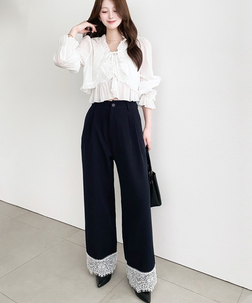 moment+(モーメントプラス)の「裾レースツータックセミワイドスラックスパンツ(その他パンツ・レディース・ネイビー/ホワイト系その他/ブラック/ブラック系その他/アイボリー/グレイッシュベージュ・M)」の11枚目の写真