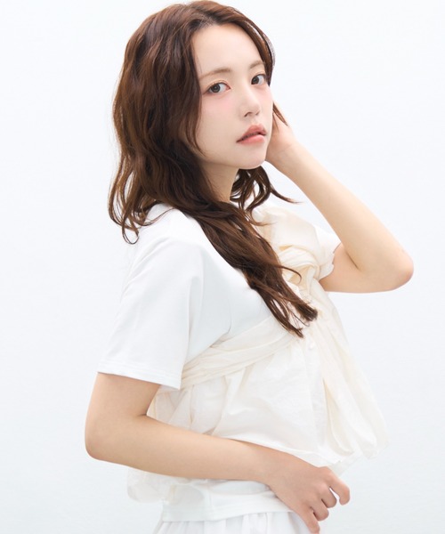 krahe（クレーエ）の「ビッグリボン・アシンメトリーTシャツ（Tシャツ/カットソー・レディース・グレー/ブラック/オフホワイト・FREE）」の10枚目の写真