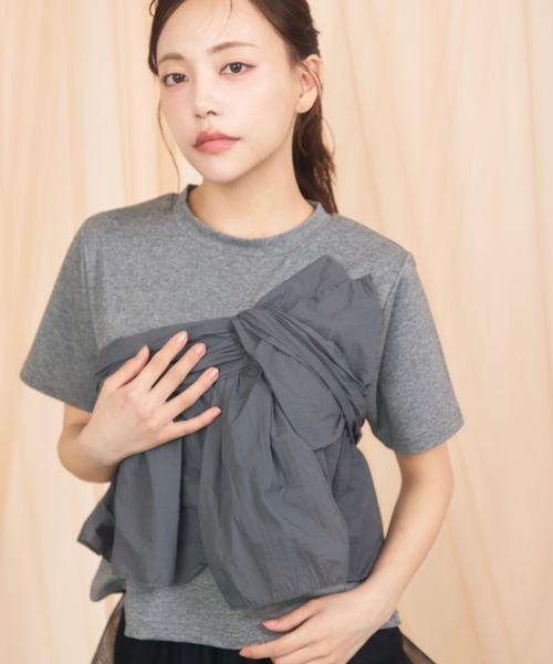 krahe（クレーエ）の「ビッグリボン・アシンメトリーTシャツ（Tシャツ/カットソー・レディース・グレー/ブラック/オフホワイト・FREE）」の19枚目の写真
