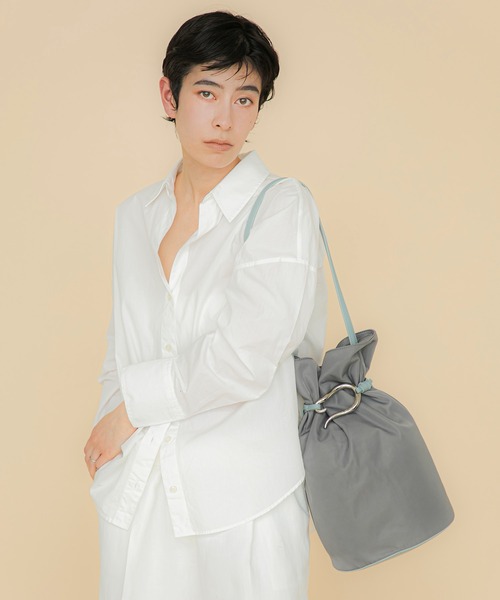 LE VERNIS(ル・ベルニ)Poire bucket bag M（ショルダーバッグ）｜LE
