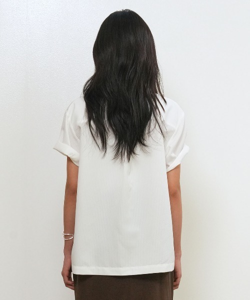 GENERAL IDEA(ジェネラルアイデア)の「【GENERAL IDEA】シアサッカーカラーハーフシャツ / SEERSUCKER HALF SLEEVE SHIRT(シャツ/ブラウス・レディース・ベージュ/ホワイト・L/M/S)」の4枚目の写真