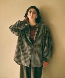 「KHA:KI / カーキ」GOLD DOT SHIRT