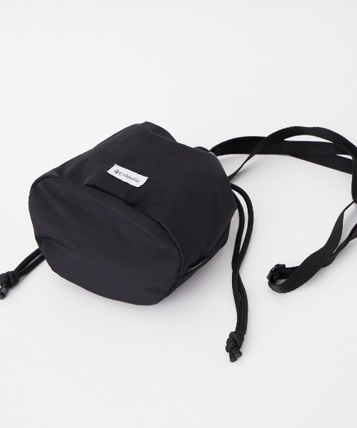 Columbia（コロンビア）の「【WEB先行予約】[Columbia/コロンビア] BYSIDE ドローストリング ナイロンショルダーバッグ（WEB限定）（ショルダーバッグ・レディース・ブラック・ONE SIZE）」の3枚目の写真