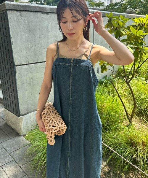 MYMOOD.(マイムード)の「高身長さんも嬉しい♪LONGサイズ展開有 フロントジップデニムロングジャンパースカート デニムジャンスカ(ワンピース・レディース・ブラック/ブルー・FREE/LONG)」の11枚目の写真