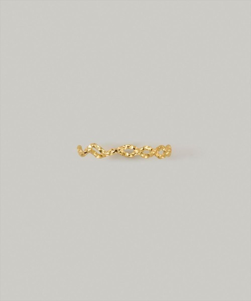Jolie Toujours(ジョリトゥジュール)の「【汗や水に強い】〈ステンレス〉12号グリッターウェーブリング(リング・レディース・ゴールド/シルバー・12号)」の4枚目の写真